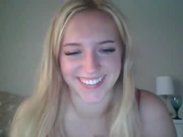 girl
        dumb_blonde69 cam image #98199