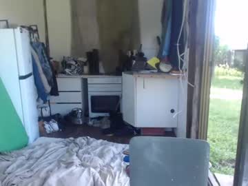 couple
        nezzey cam image #72993