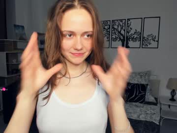 girl
        el1s_well cam image #223876