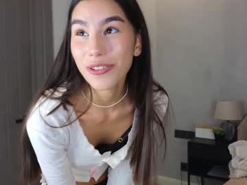 girl
        arianaenjoy cam image #202077