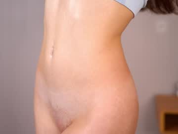 girl
        happyvivy cam image #227603