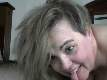 couple
        luv2squirt_2 cam image #138185