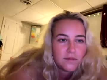 girl
        blonde4lyfe cam image #115686