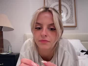 girl Sex Cam Older Woman with ashleypelosi