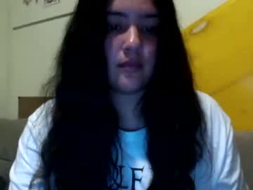 girl
        guccimycucci cam image #70448