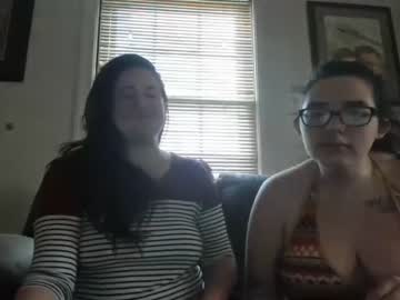 couple
        yournewfavoritecamgirl cam image #76222