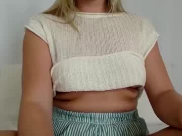 girl Sex Cam Older Woman with innocentblonde789