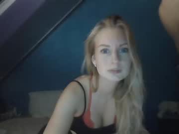 couple
        melanie_rosex cam image #7165