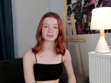 girl
        mineliaaa cam image #182872