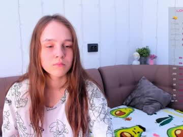 girl
        prudencebramson cam image #159673