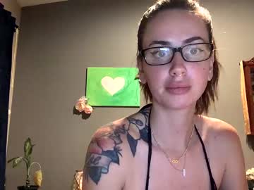 girl
        bri_bearr cam image #113990