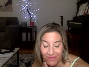 girl
        amandaboo87 cam image #201804