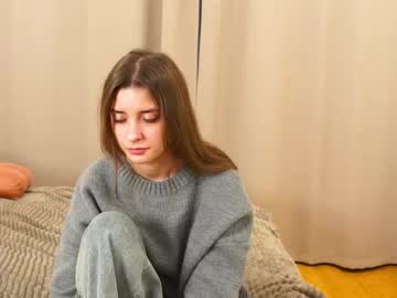 girl
        felicebattersby cam image #213316