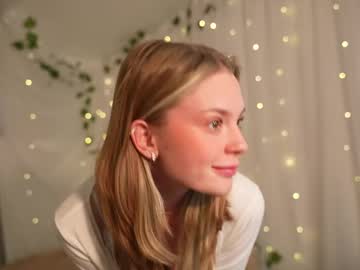 girl
        cyberprincess_ cam image #216651