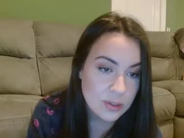 girl
        friskyforager cam image #39986