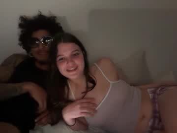 couple
        kinkykittyy1 cam image #249235