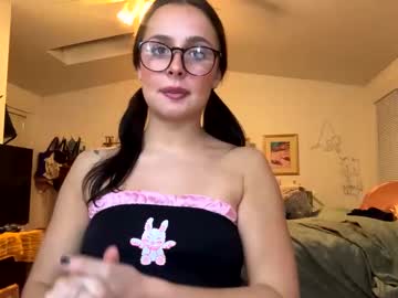 girl
        phe_sloan cam image #212982