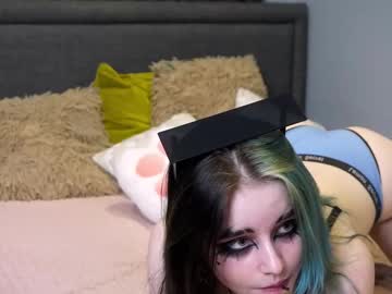 girl
        gemmafulwood cam image #252631