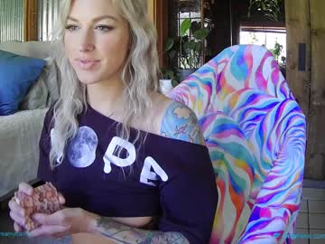 girl
        dreamytrance cam image #162926