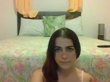girl
        camilamorales10 cam image #126411