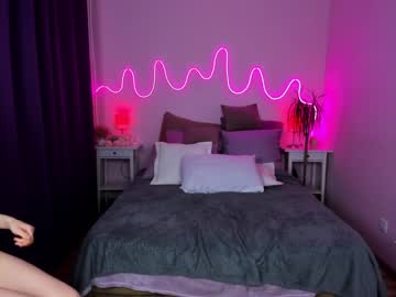 girl
        amelia__murphy cam image #170834