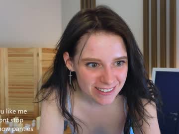 girl
        rosie_blush cam image #69664