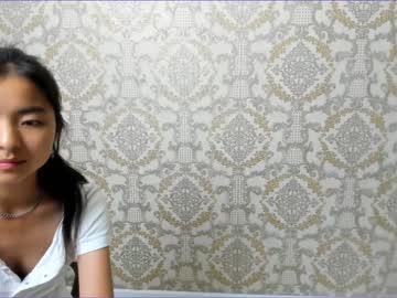 girl
        shy__kira cam image #107228