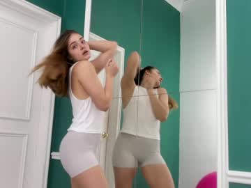 girl
        ericamoore__ cam image #74984