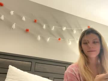 couple
        valnvlad101 cam image #209237