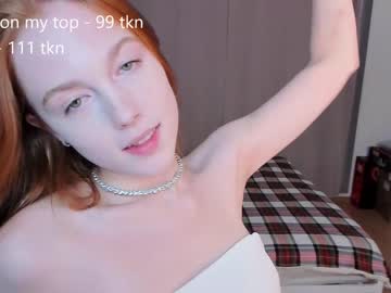 girl
        mollybellx cam image #105919