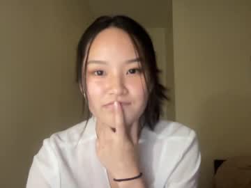 girl
        alice_lee18 cam image #1768