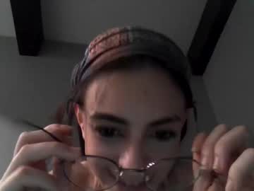 girl
        dirty_jersey_babe cam image #116287