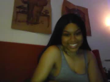 girl
        clichshay cam image #138907