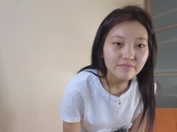 girl
        albertaedgington cam image #178330