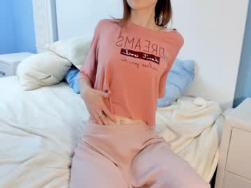 girl
        annisfootman cam image #171135
