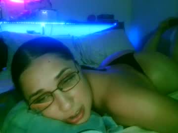 girl
        queenouid cam image #201727