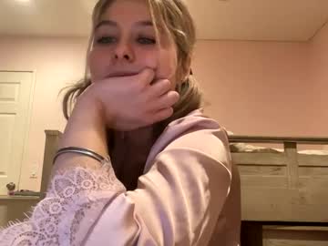 girl
        lovesyou444 cam image #241064