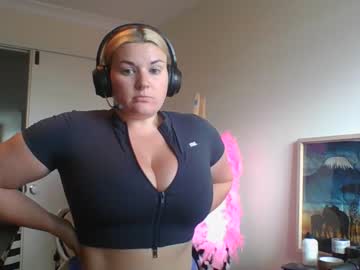 girl
        sexpositive_ cam image #86404
