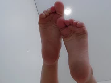 girl
        missoku cam image #178346