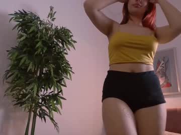girl
        kristi_ginger cam image #243145