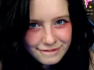 girl
        kick_start cam image #169971