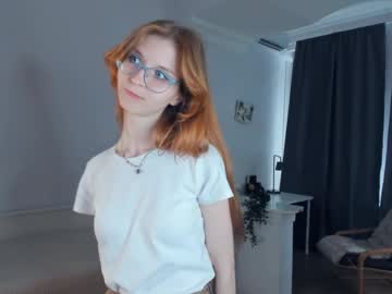 girl
        ballarising cam image #176508