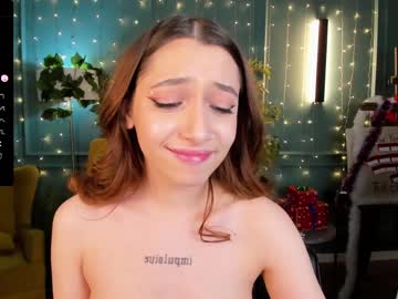 girl
        emiliacoy_ cam image #139283