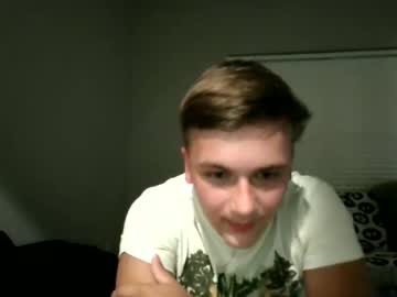 couple
        braydenandemem cam image #175745
