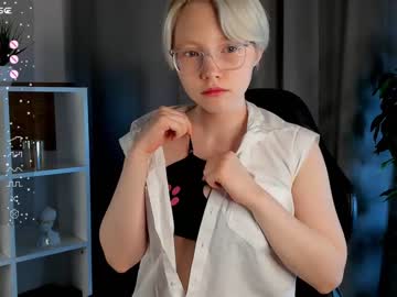 girl
        dorishane cam image #139962