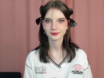 girl
        fannygales cam image #200271