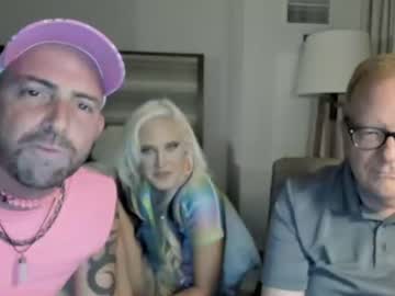 couple
        whaaaaaaaat cam image #2086