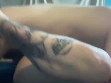 couple
        zlipperyjane cam image #56031