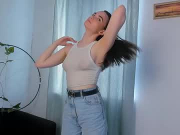 girl
        myfym cam image #97021