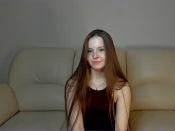 girl
        evadebray cam image #91174